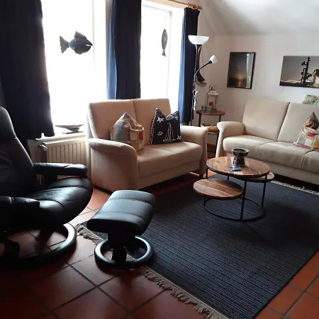 Holiday home Haus Kloenschnack Krummhoern